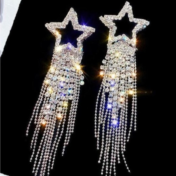 NB Jewelry - shiny five-pointed star rhinestone dangle earrings NWOT